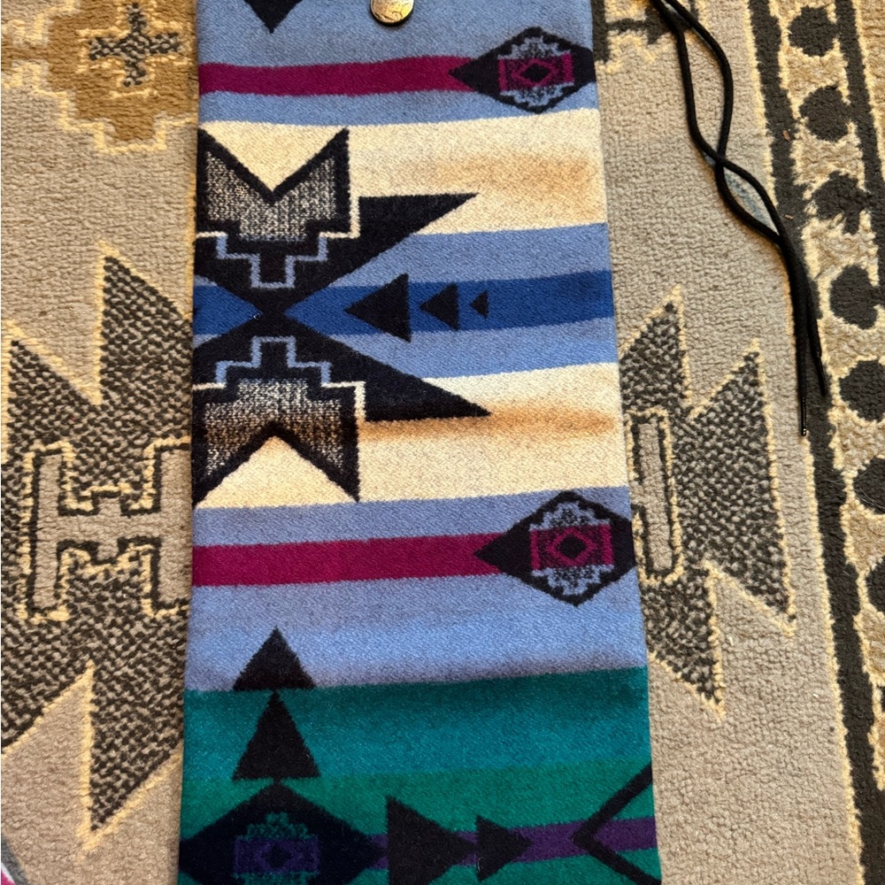 Vintage Pendleton Woolen Mills Southwestern Pattern Wool jewelry organizer. - Picture 2 of 10